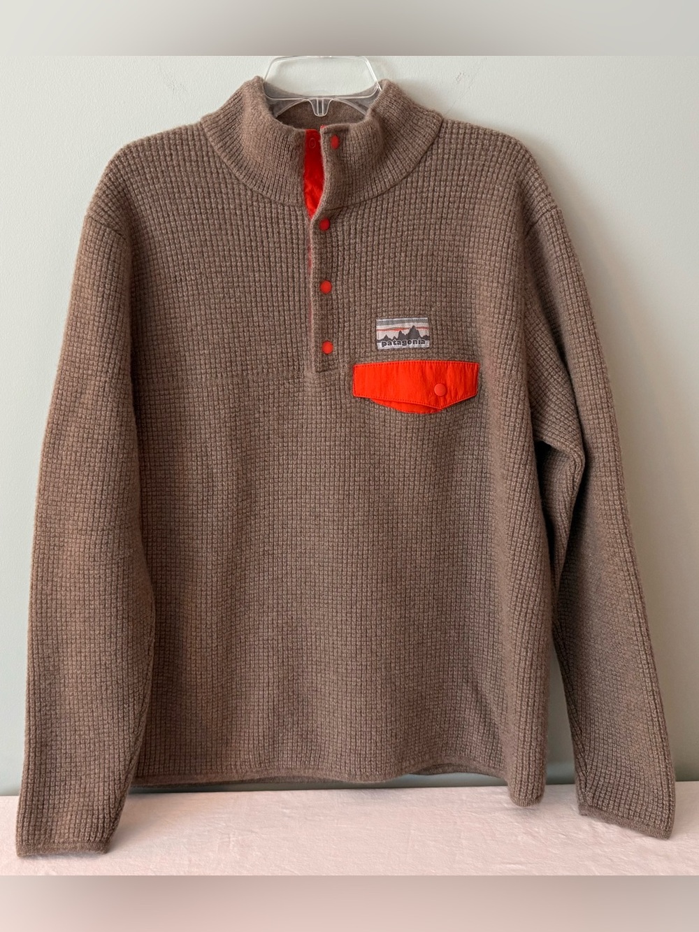 Patagonia Men's 100% Cashmere Undyed Tan Pullover Sweater L ~ Hard to Find! EUC